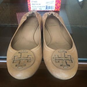 TORY BURCH Reva tan flats